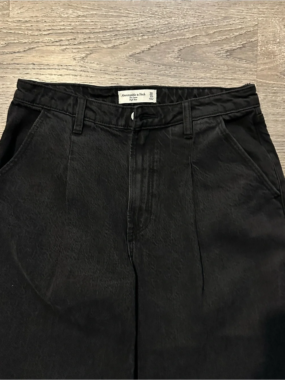 Abercrombie & Fitch Curve Love The Loose High Rise Black Jeans Size 30/10S